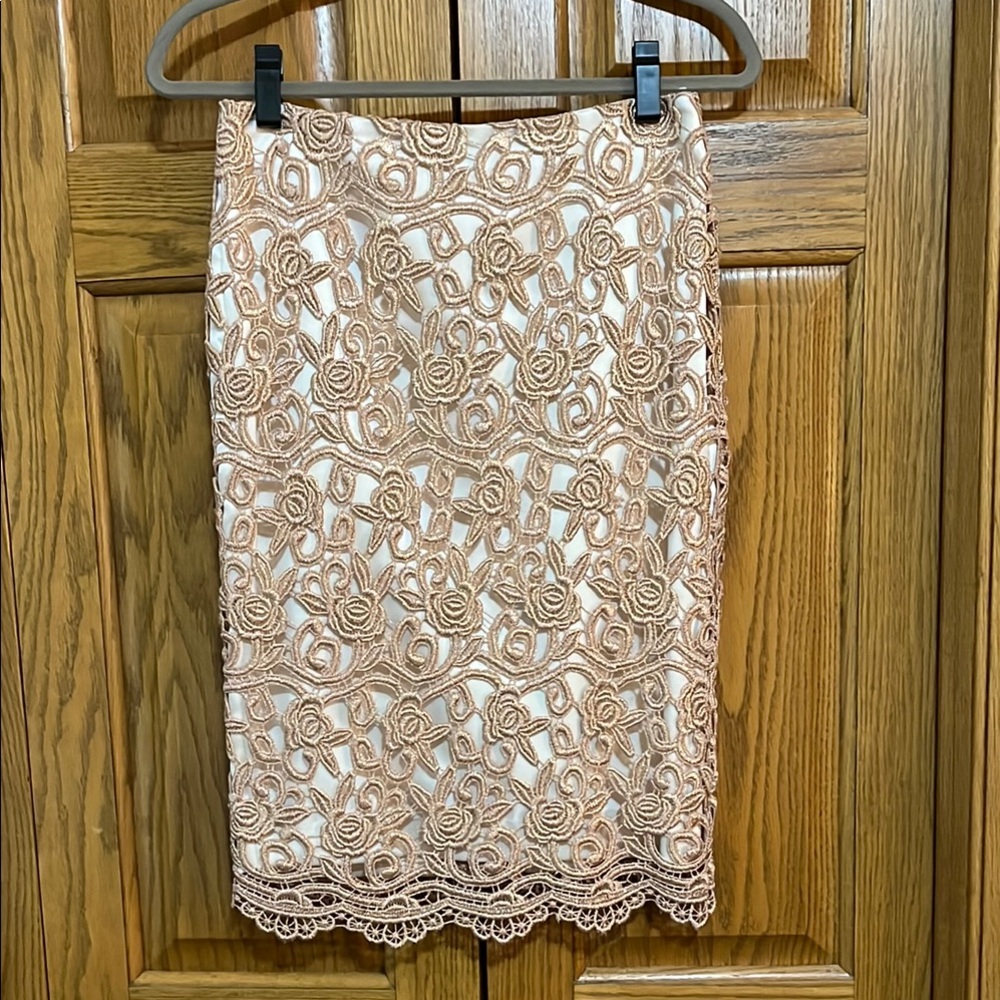 Elegant Lace Overlay Pencil Skirt - Rose Gold and Cream